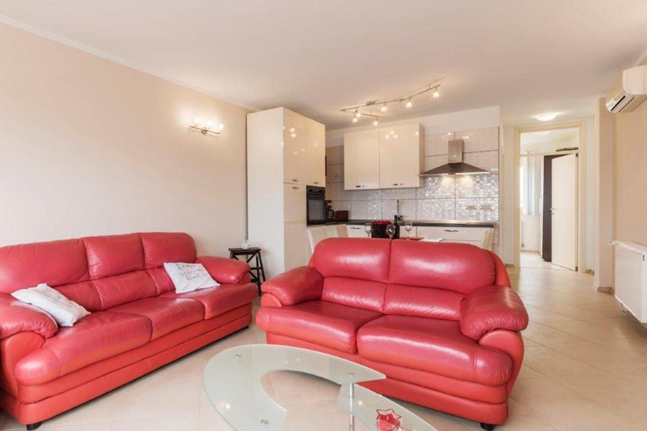 Apartment Dubravka Near The Sandy Beach Medulin Bagian luar foto