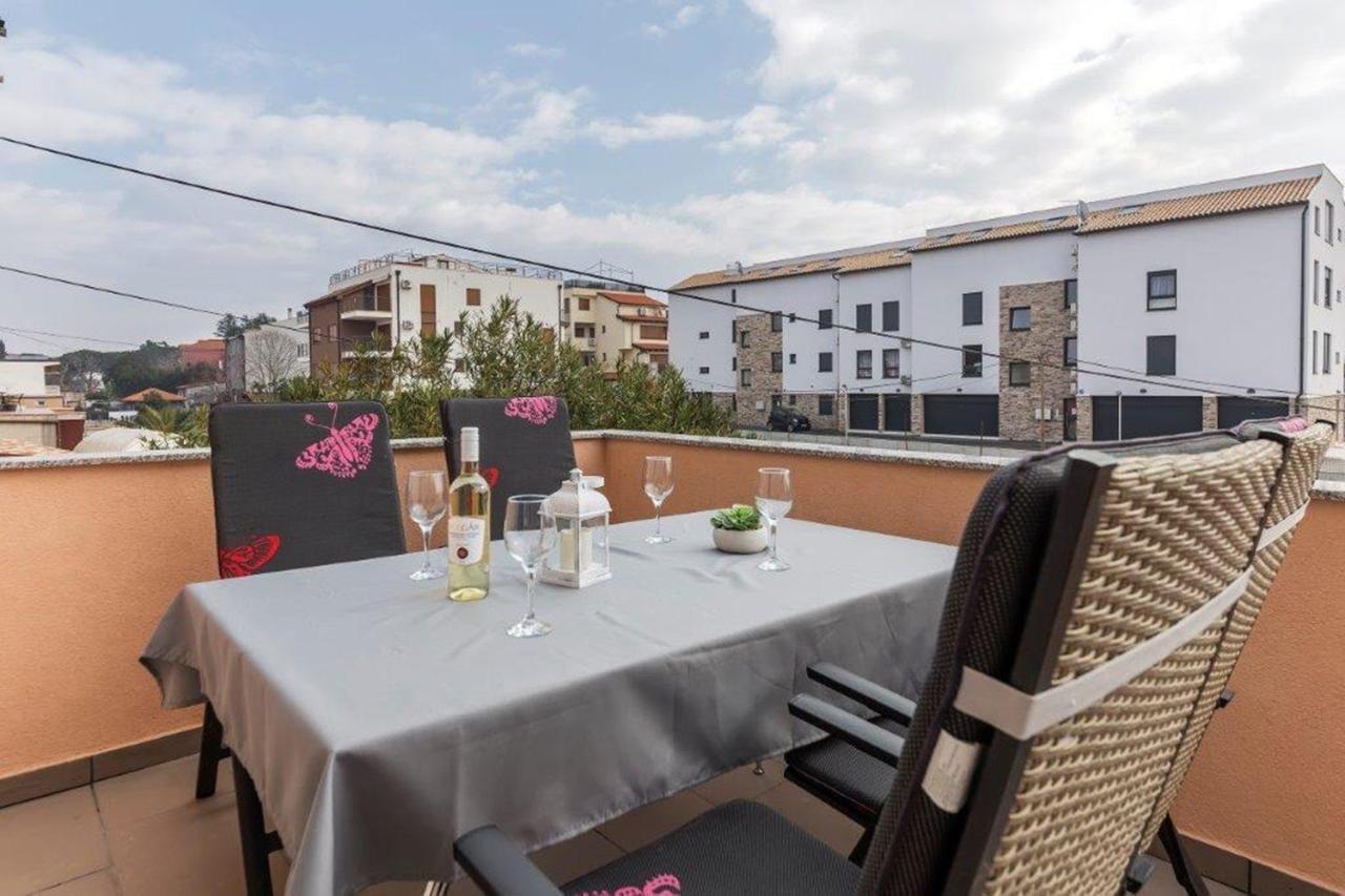 Apartment Dubravka Near The Sandy Beach Medulin Bagian luar foto