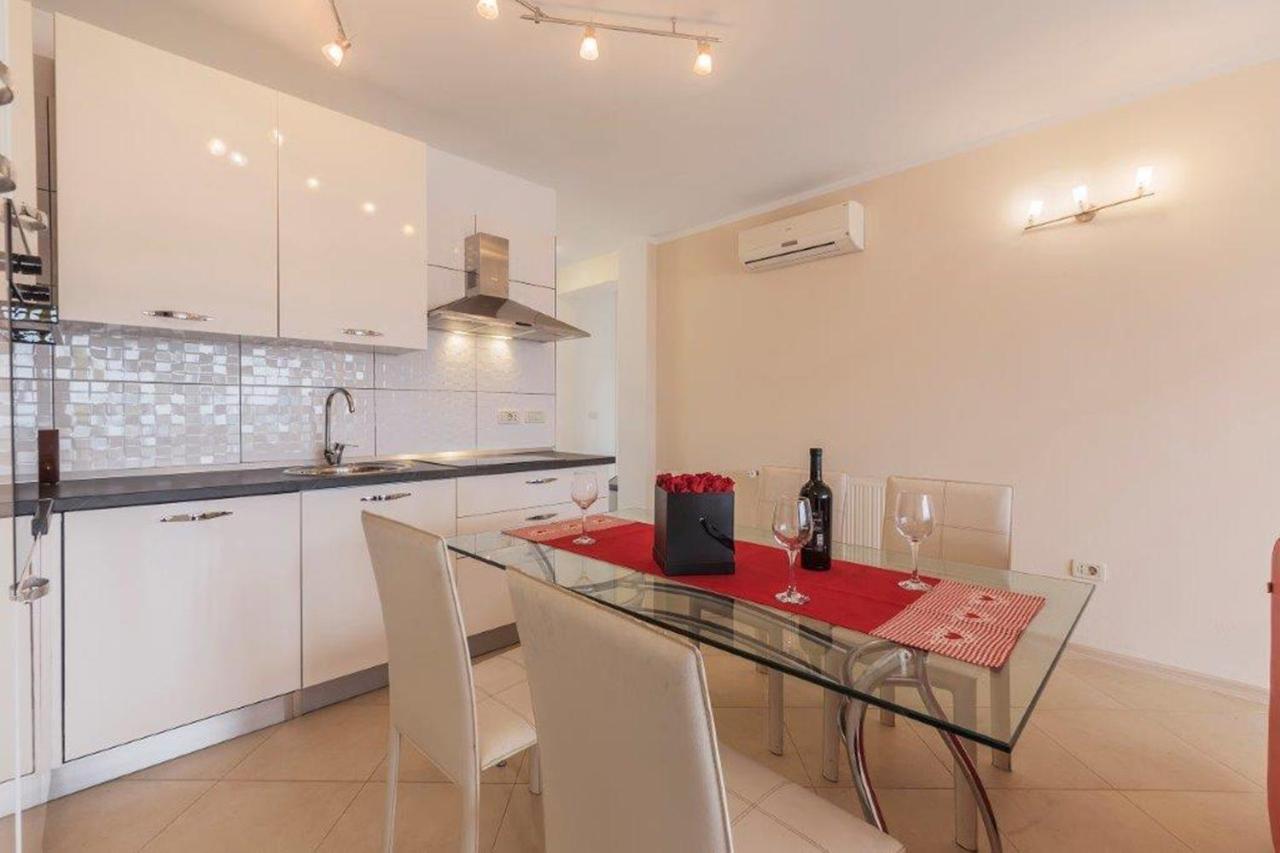 Apartment Dubravka Near The Sandy Beach Medulin Bagian luar foto
