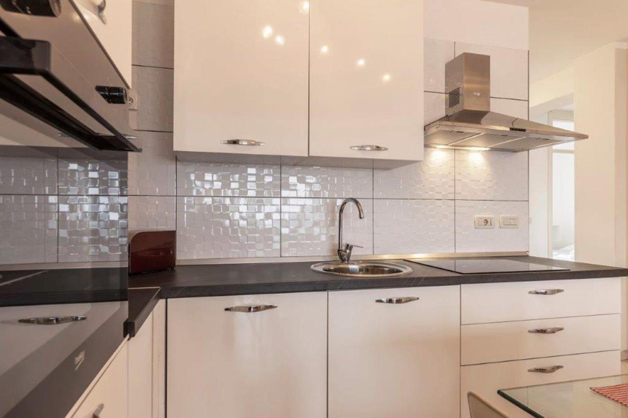 Apartment Dubravka Near The Sandy Beach Medulin Bagian luar foto