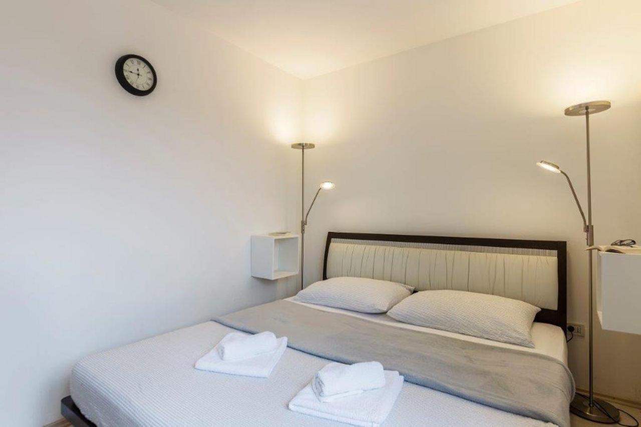 Apartment Dubravka Near The Sandy Beach Medulin Bagian luar foto